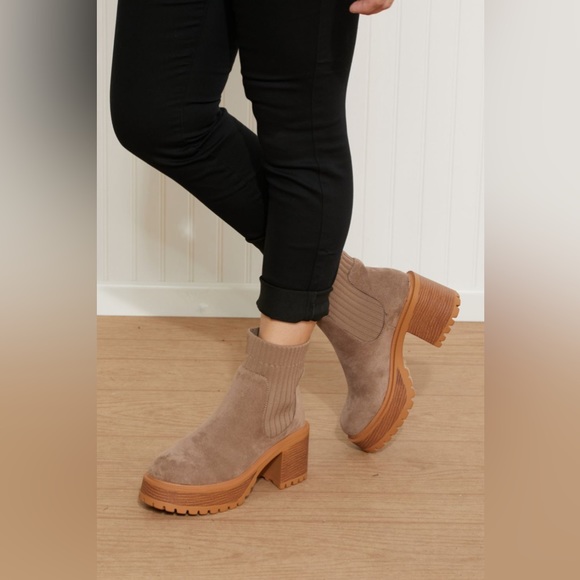 WeeBoo Strive For More Chunky Sole Sock Booties - Picture 7 of 7